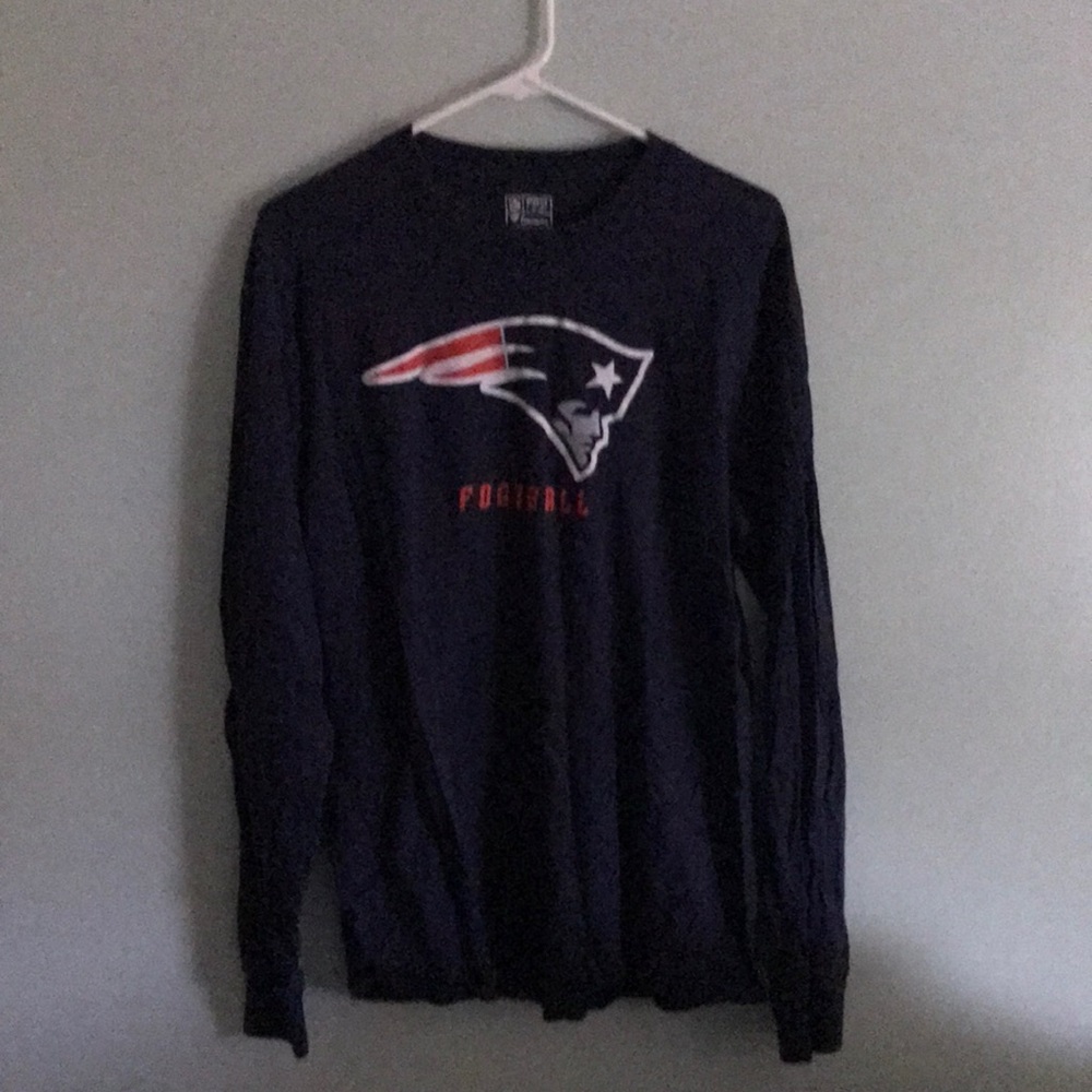 Long sleeve large patriots attire